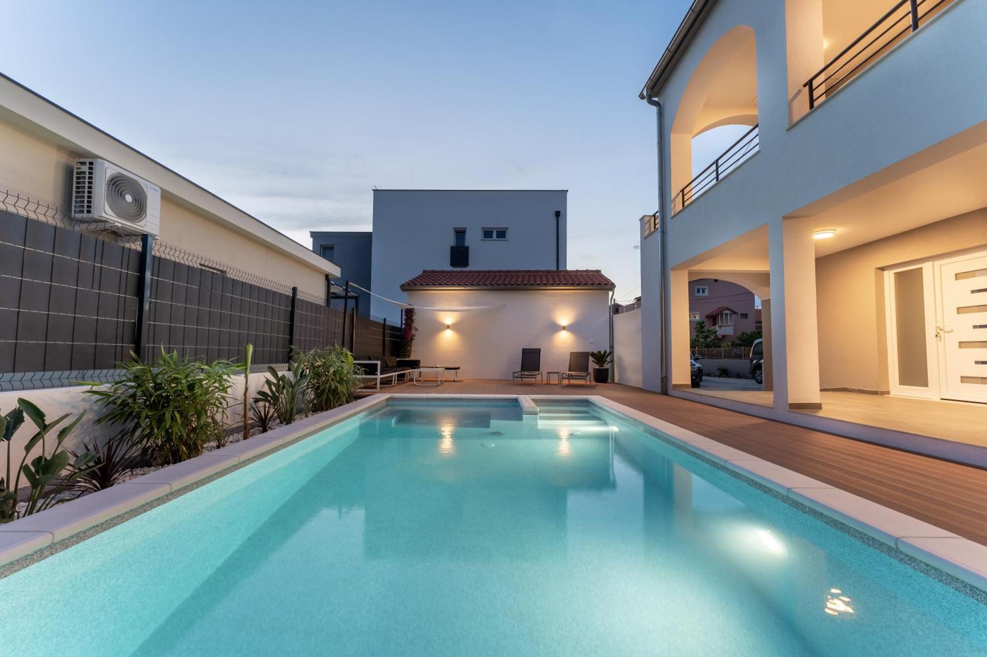 Bernie Apartments With A Pool Zadar Exteriér fotografie