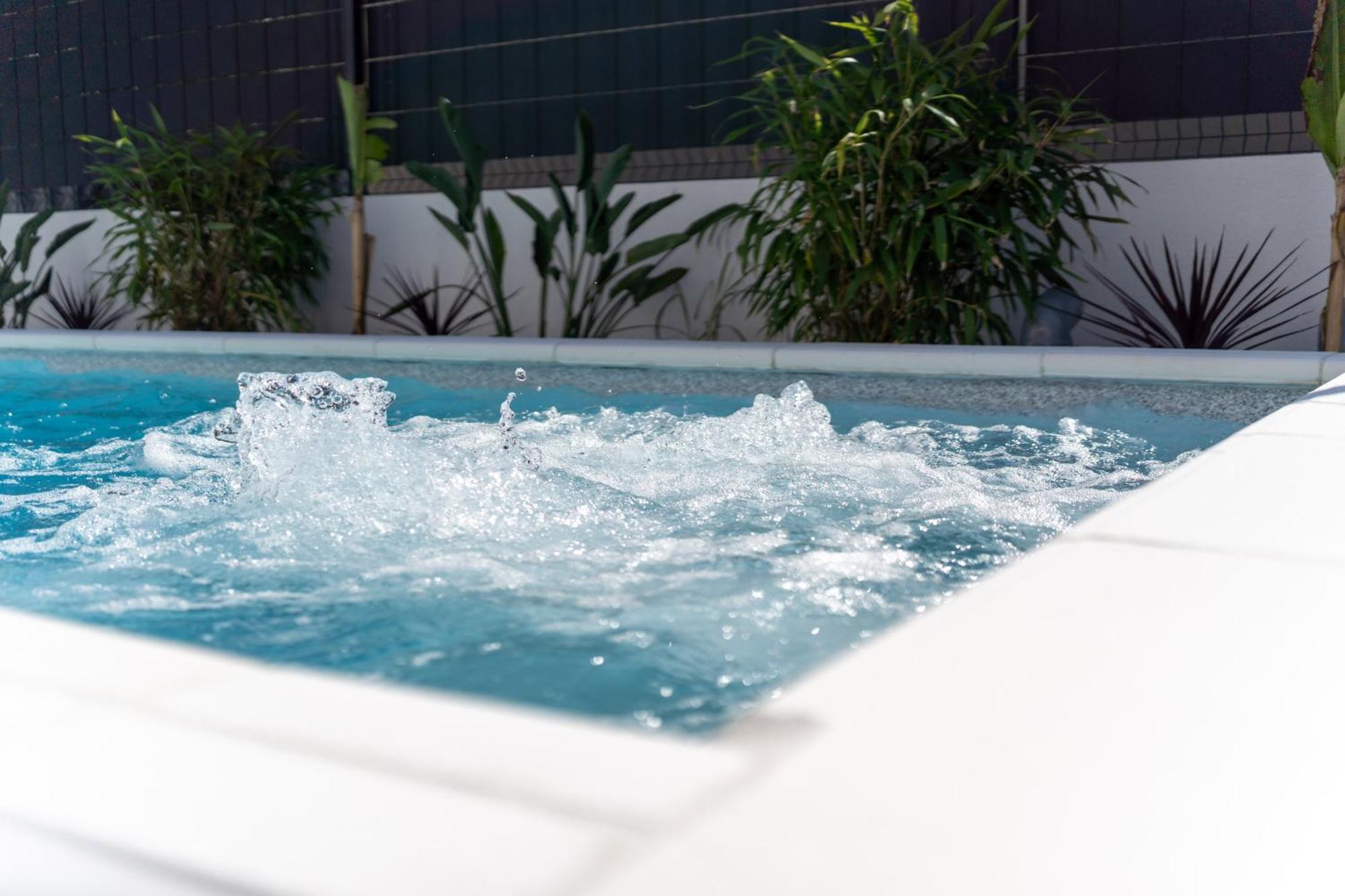 Bernie Apartments With A Pool Zadar Exteriér fotografie