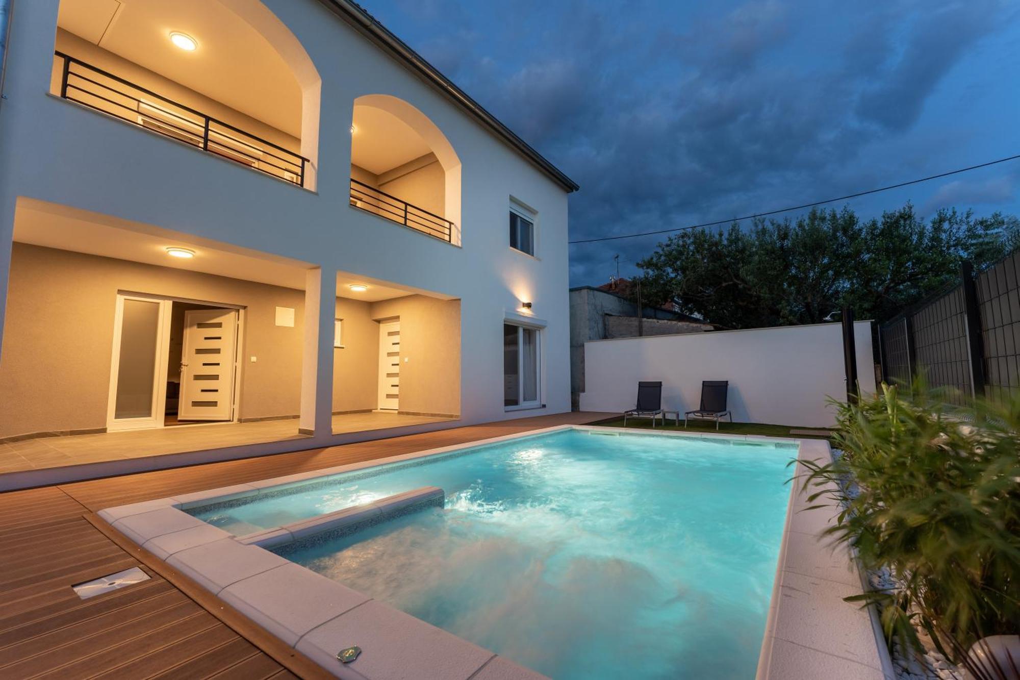 Bernie Apartments With A Pool Zadar Exteriér fotografie