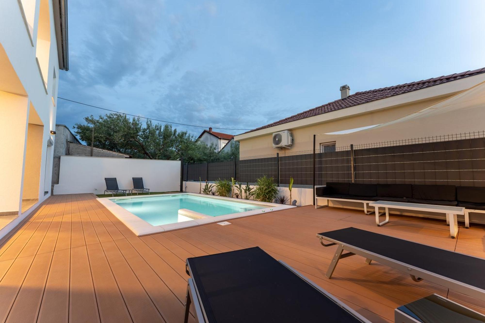 Bernie Apartments With A Pool Zadar Exteriér fotografie